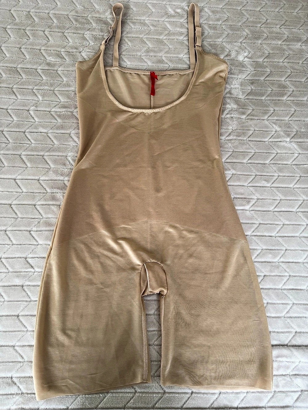 SPANX Open-Bust Mid-Thigh Bodysuit Shaper Tan Large